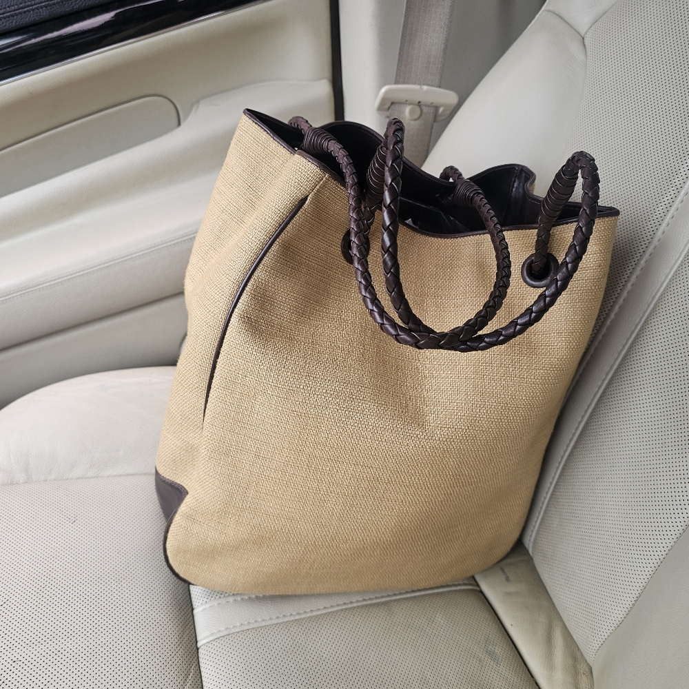 Bottega Veneta Woven Burlap/ Leather Elegant Tan and Brown Tote Bag